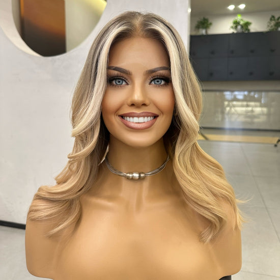 ELARA-Hightlights Cali Blonde с челкой ELARA-Hightlights Cali Blonde с челкой