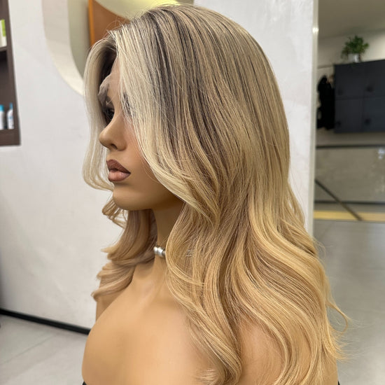 ELARA-Hightlights Cali Blonde с челкой ELARA-Hightlights Cali Blonde с челкой