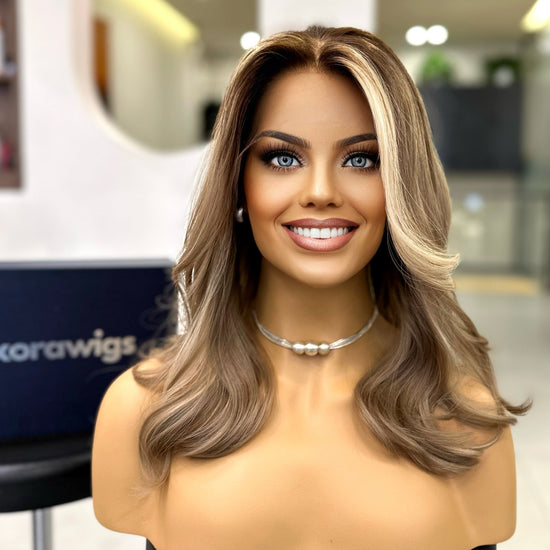 FIORELLA — медовый блонд с эффектным балаяжем Money Piece FIORELLA — медовый блонд с эффектным балаяжем Money Piece
