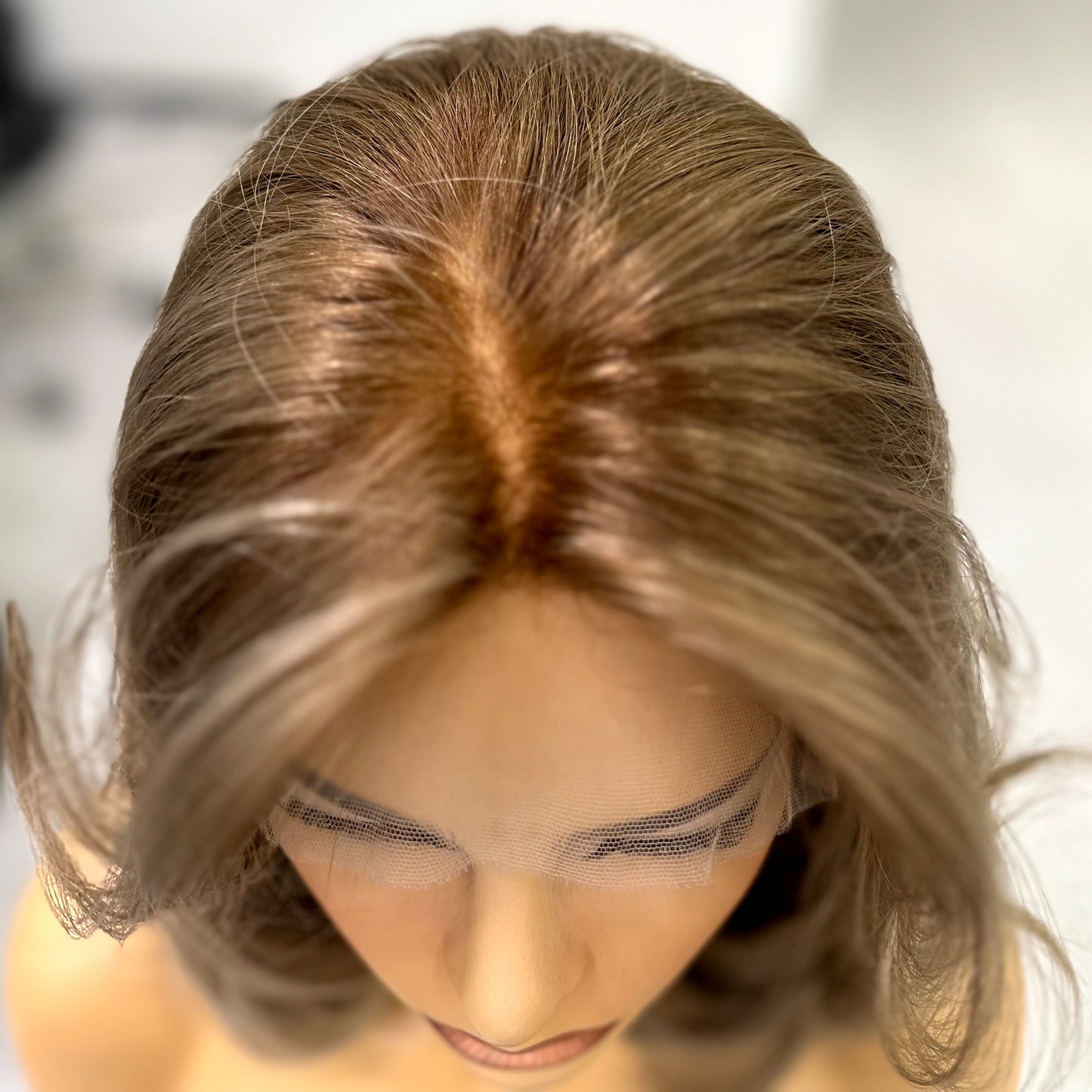 ISABELLA | Rubio sucio bicolor con raíz neutra clara
