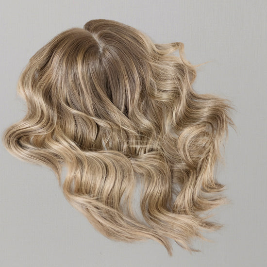SHERRY-8 x 8 Topper de seda para el cabello, 16''-20" SHERRY-8 x 8 Topper de seda para el cabello, 16''-20"
