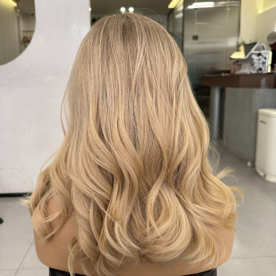 TAYLOR | Balayage rubio cremoso ombré de 40 cm