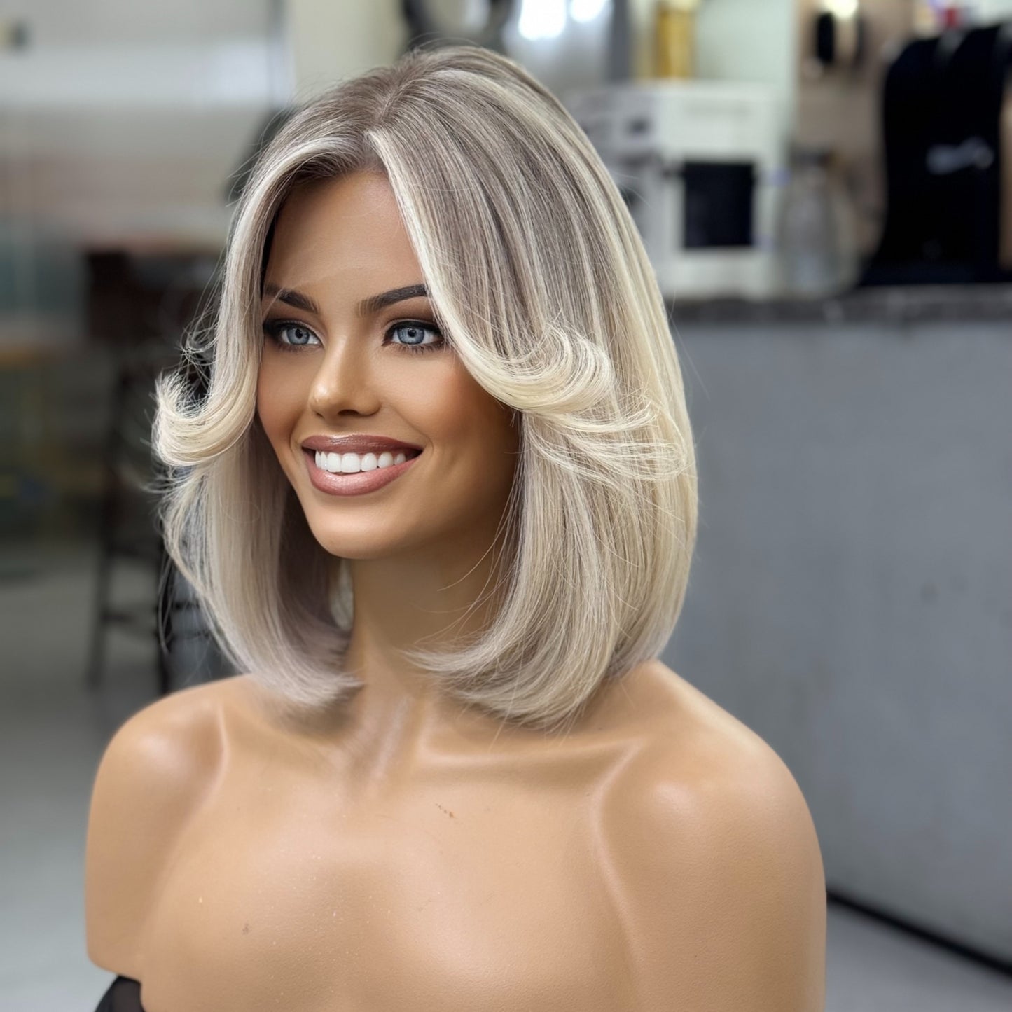 SYDNEY | Sleek Blunt Blonde Lob with Shadow Root | 14'' Lace Top Wig