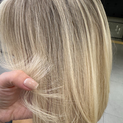 SYDNEY | Sleek Blunt Blonde Lob with Shadow Root | 14'' Lace Top Wig